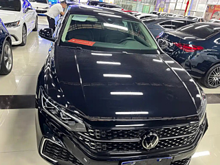 VOLKSWAGEN PASSAT 2023