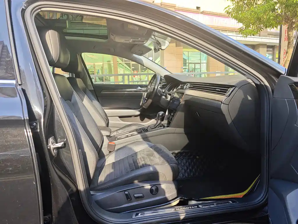 VOLKSWAGEN MAGOTAN 2017