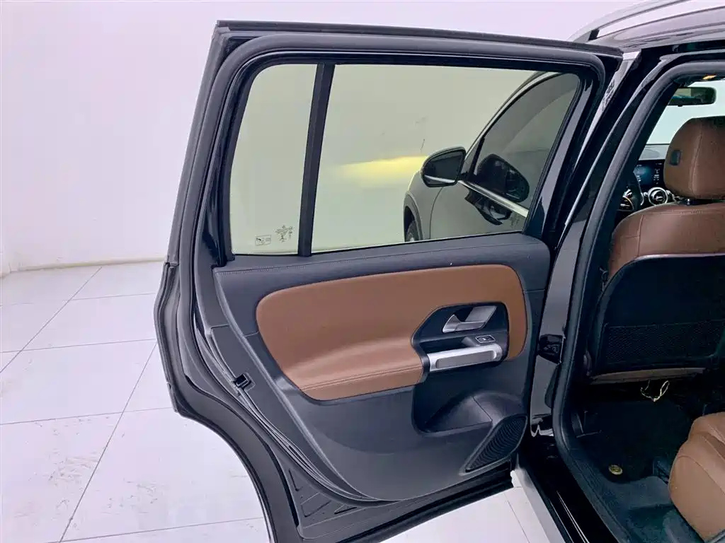 MERCEDES BENZ GLB 2022