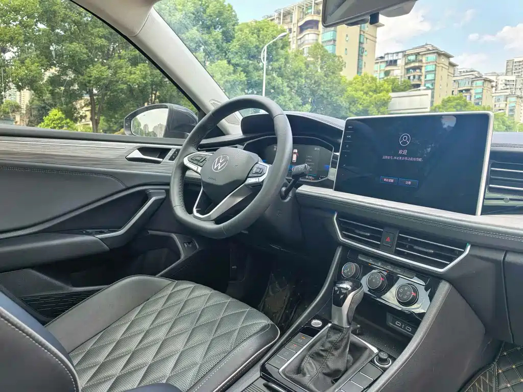 VOLKSWAGEN SAGITAR 2023