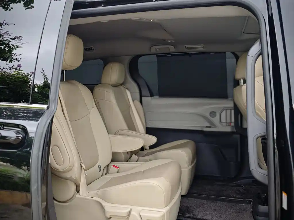 TOYOTA SIENNA SIENNA 2024