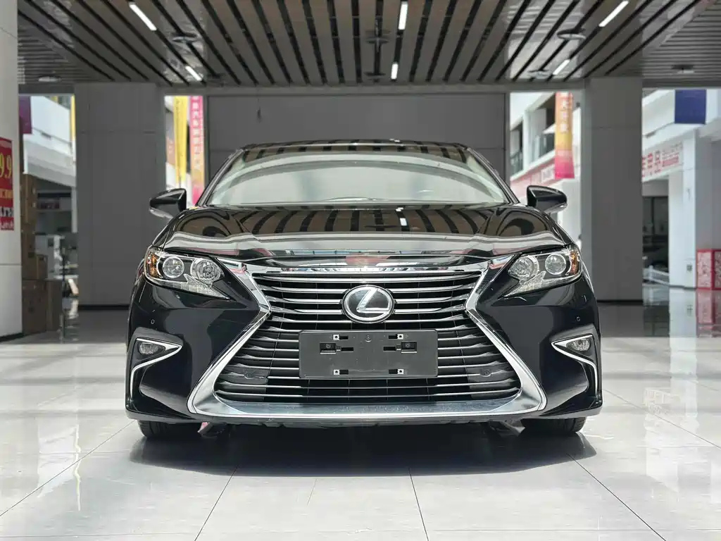 LEXUS ES 2017