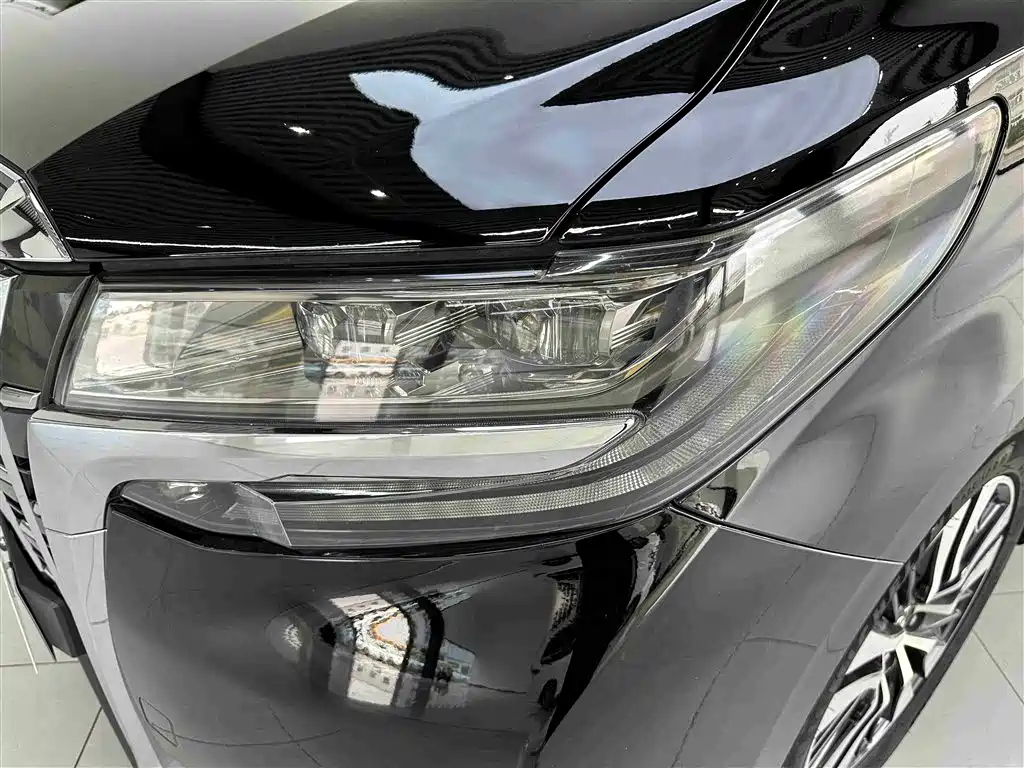TOYOTA ALPHARD 2018