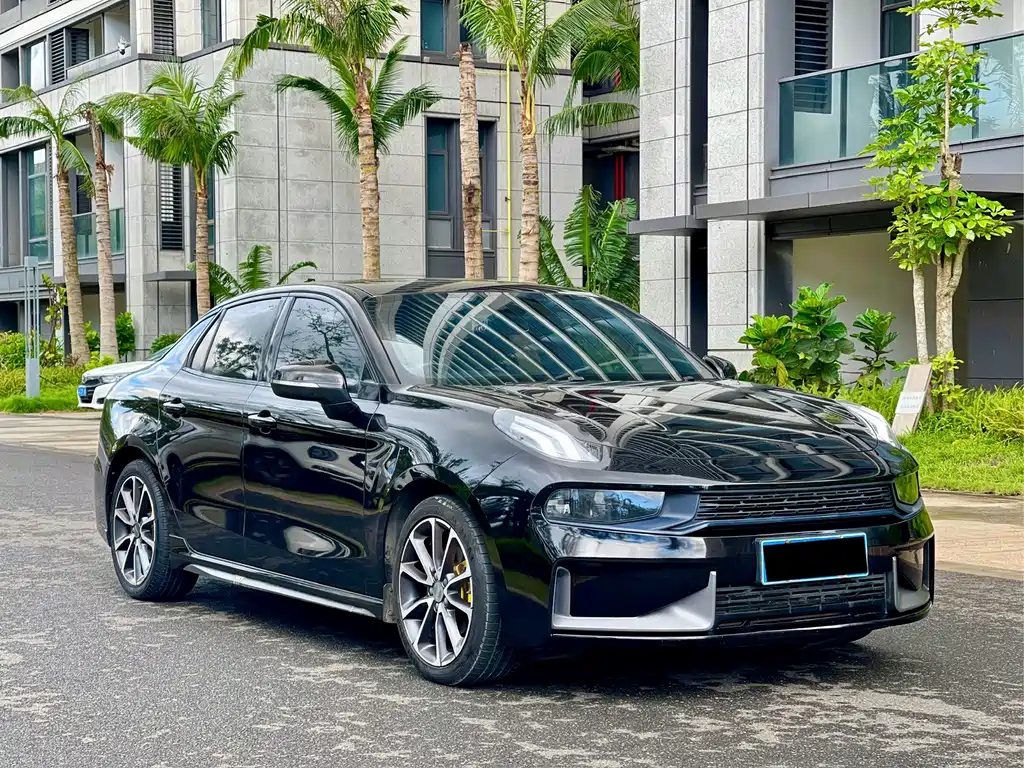 LYNK&CO 03 2019