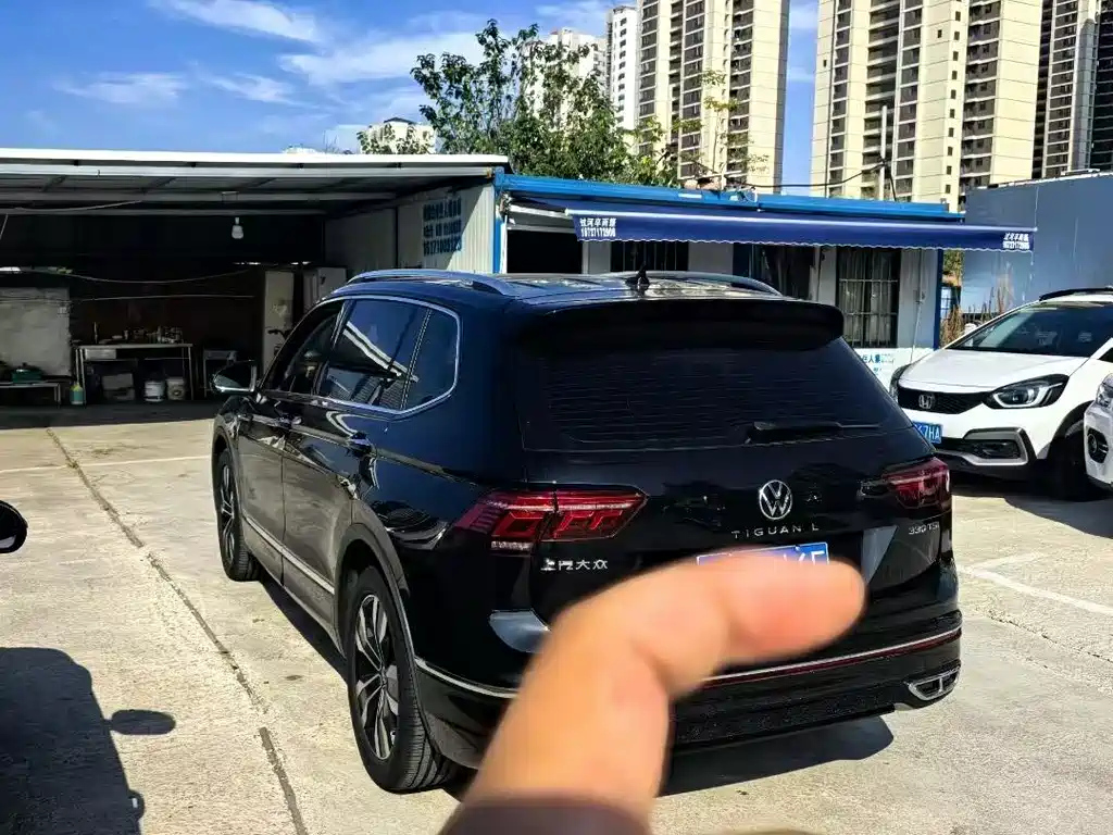 VOLKSWAGEN TIGUAN L 2024