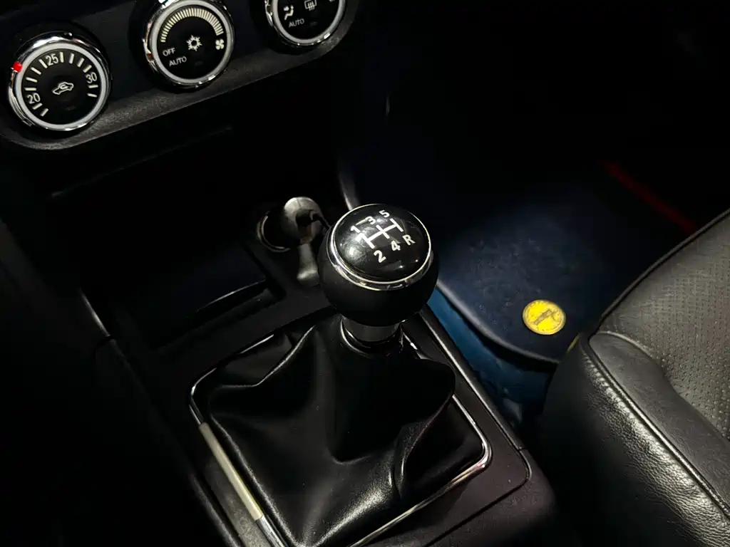 MITSUBISHI LANCER EX 2016