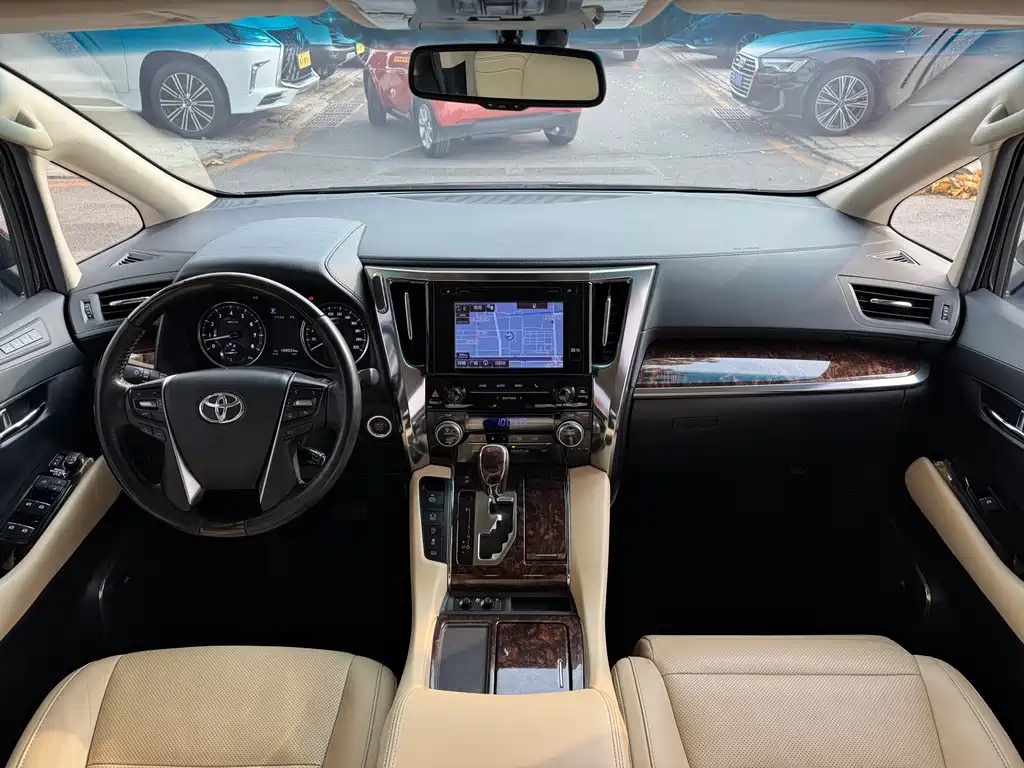 TOYOTA ALPHARD 2019
