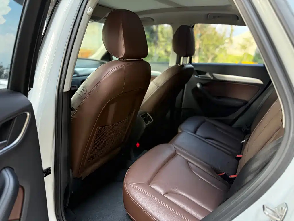 AUDI Q3 2017