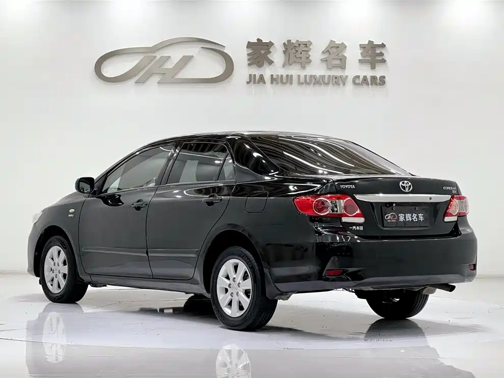 TOYOTA COROLLA 2012