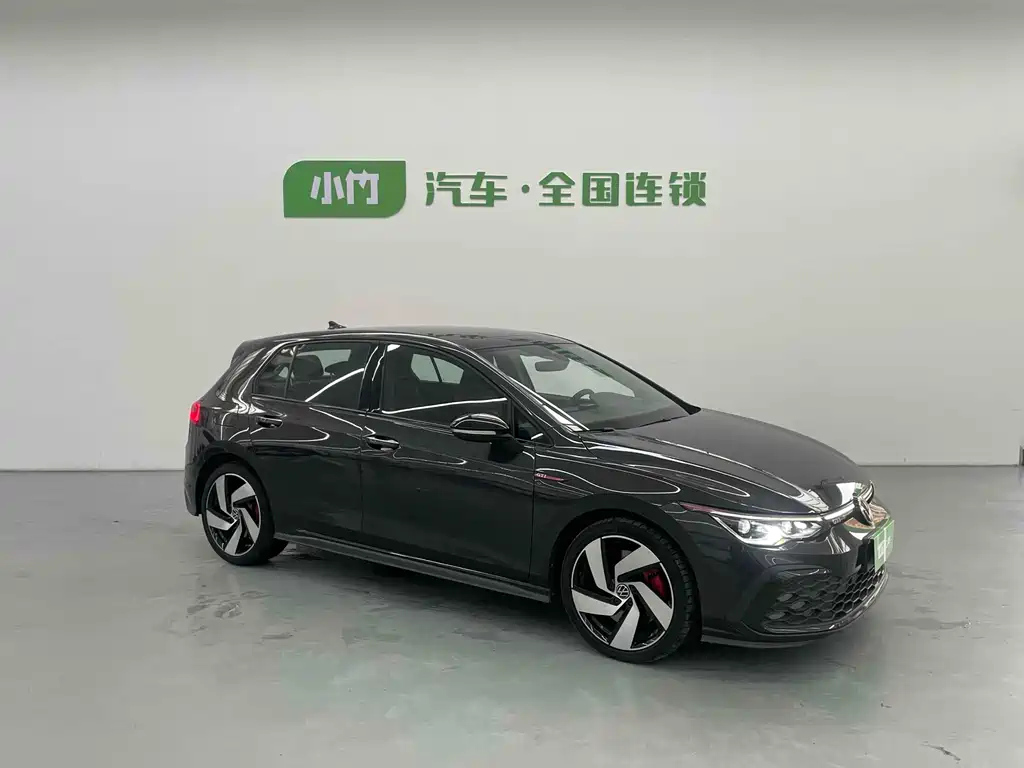 VOLKSWAGEN GOLF GTI 2021