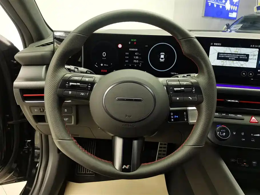 HYUNDAI SONATA 2024