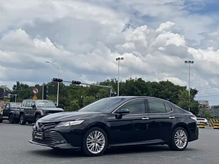 TOYOTA CAMRY 2020