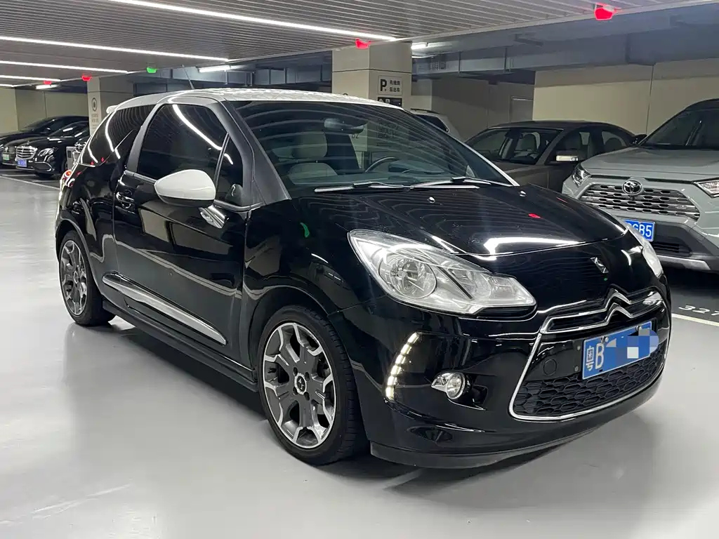 DS 3 CLASSIC 2012