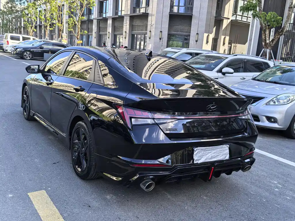 HYUNDAI ELANTRA 2022