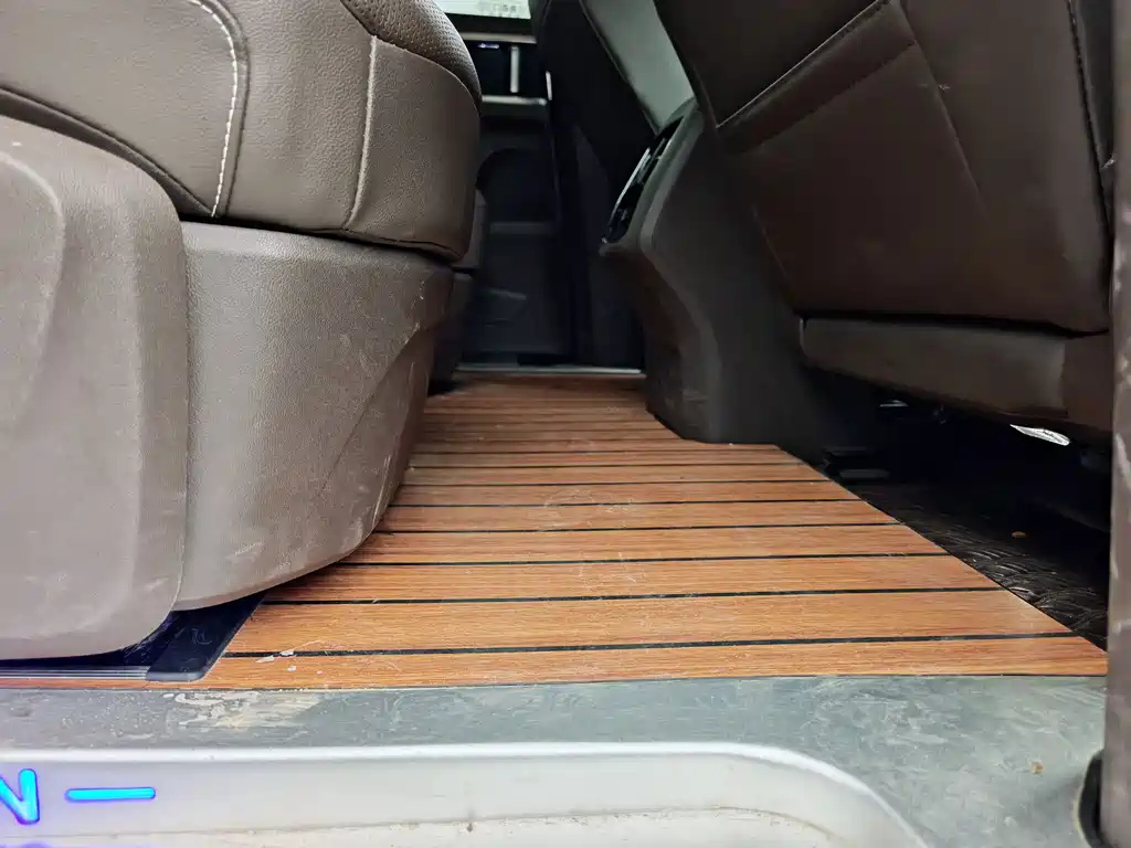 VOLKSWAGEN VILORAN 2020