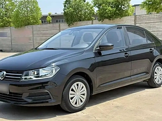 VOLKSWAGEN SANTANA  2021