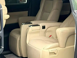 TOYOTA ALPHARD  2018 YEAR FACELIFT 3.5L DELUXE EDITION 2018