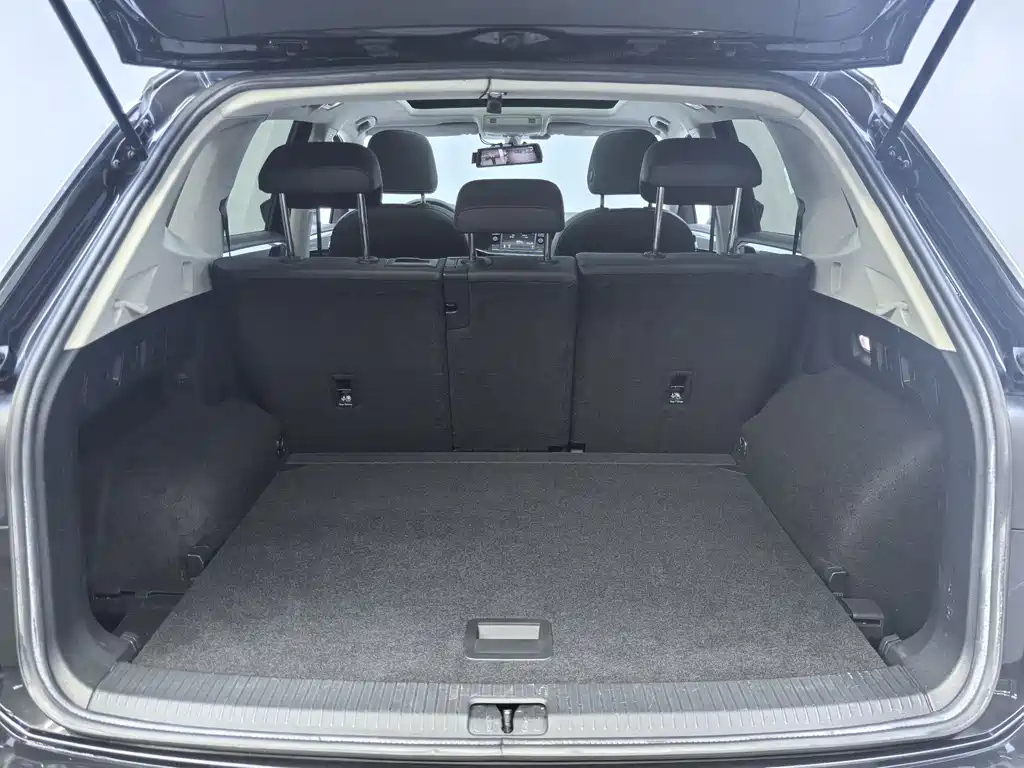 VOLKSWAGEN TAYRON 2019