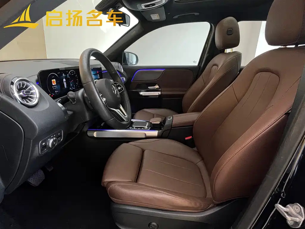 MERCEDES BENZ GLB 2023
