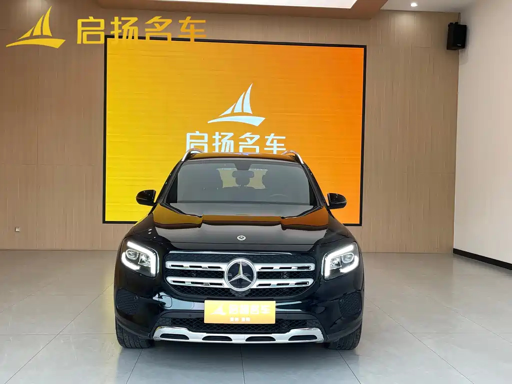 MERCEDES BENZ GLB 2023