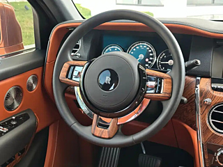 ROLLS ROYCE CULLINAN  2018 YEAR  SEATS EDITION 2018