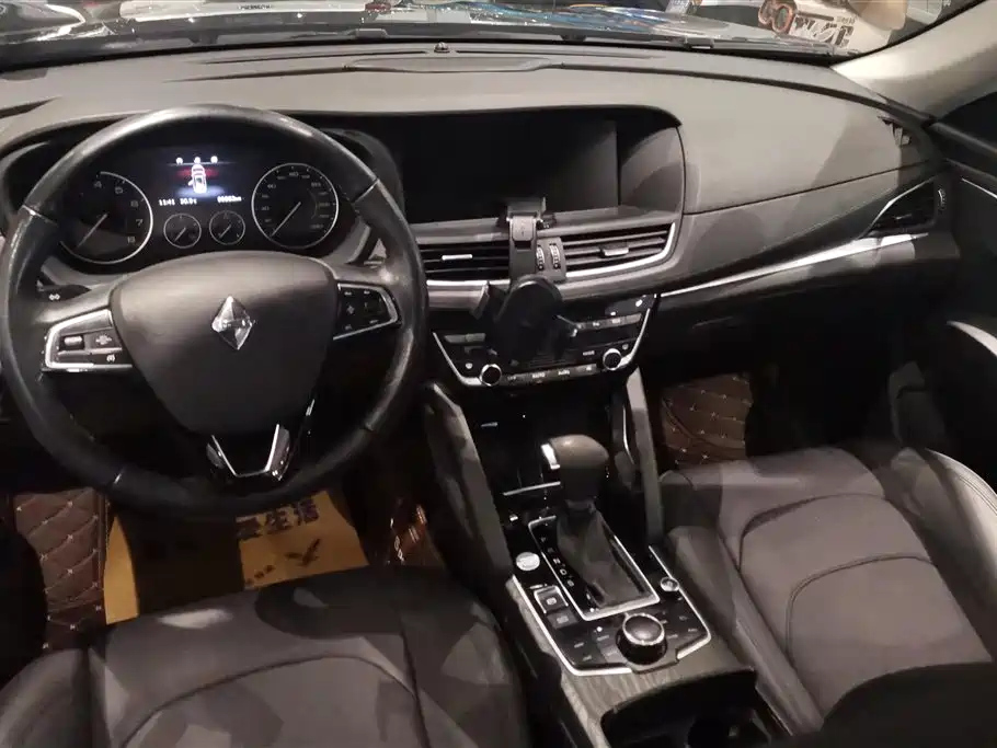 BORGWARD BX7 2016
