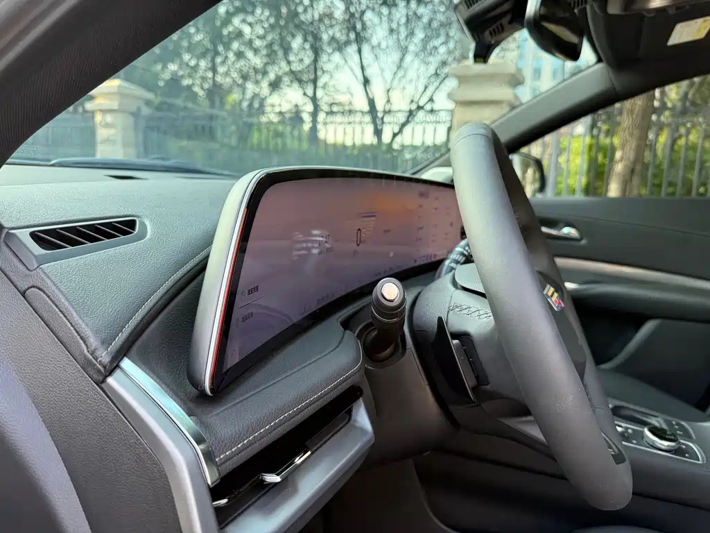 CADILLAC XT4 2024
