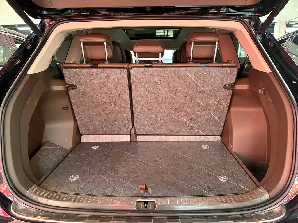 VOLKSWAGEN VILORAN 2022