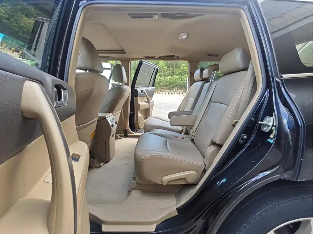 TOYOTA HIGHLANDER 2012
