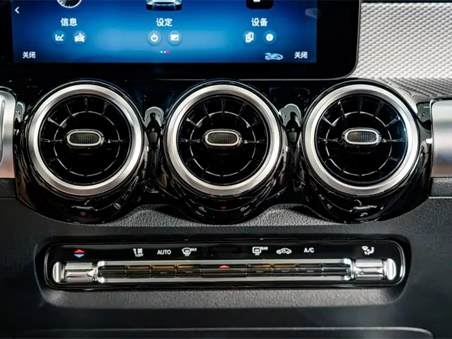 MERCEDES BENZ GLB 2024