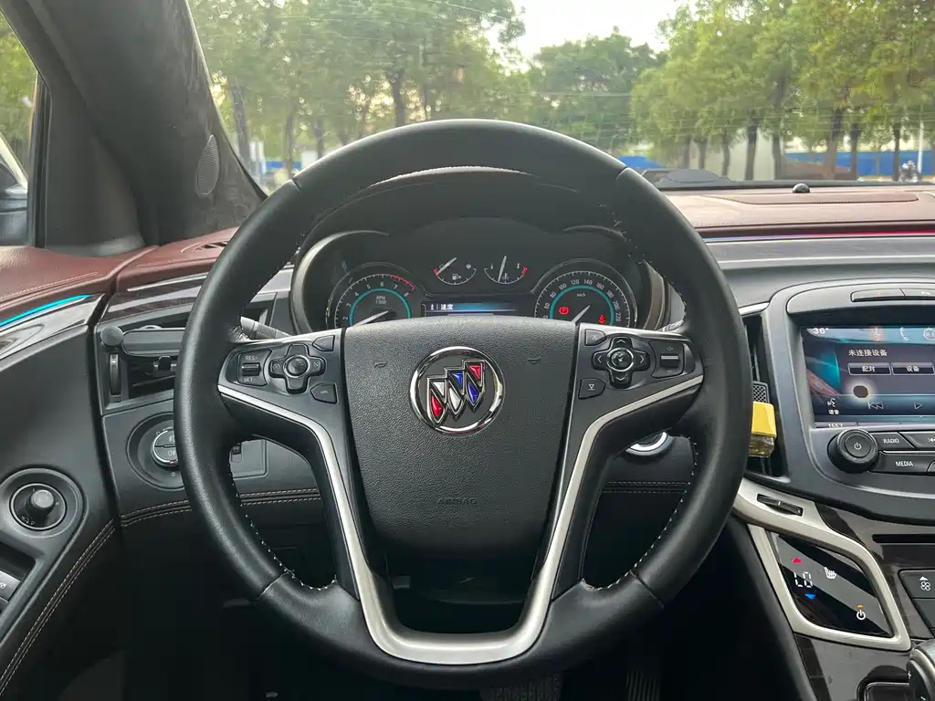 BUICK LACROSSE 2014