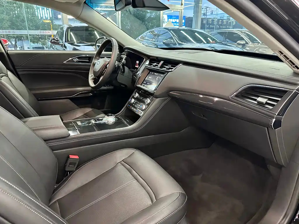 FORD TAURUS 2018