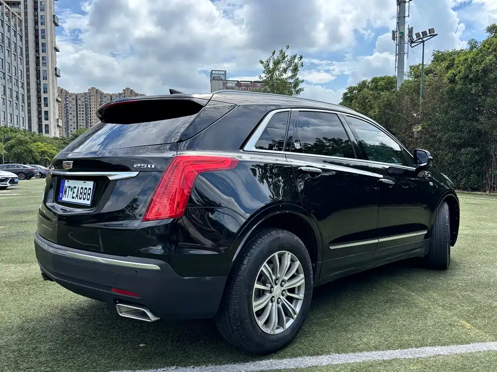 CADILLAC XT5 2016