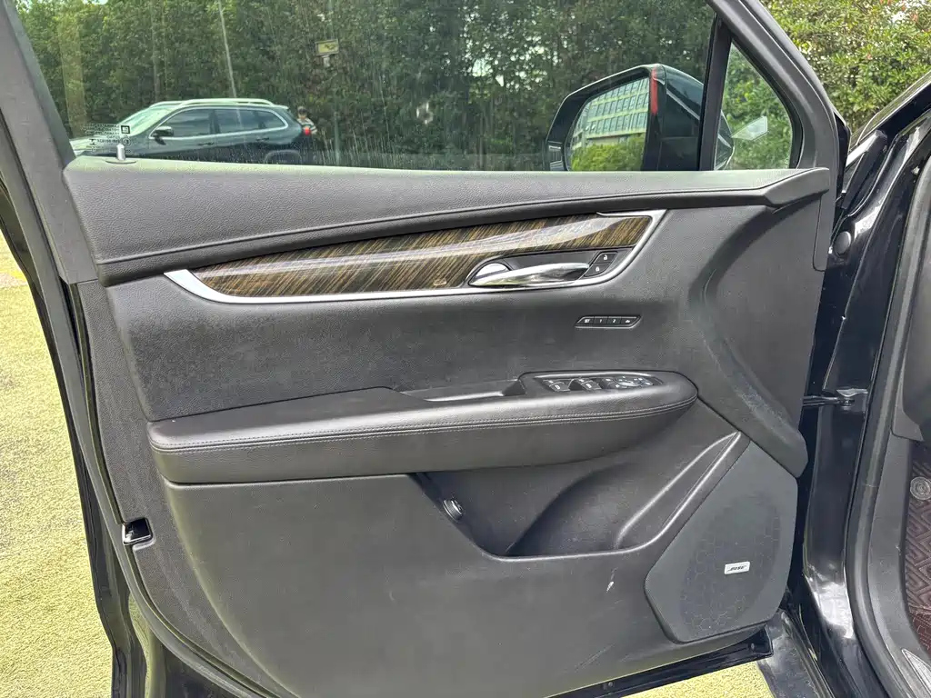 CADILLAC XT5 2016