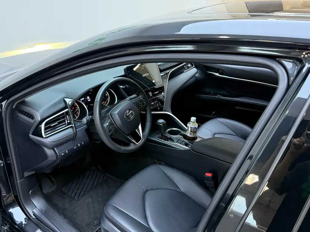 TOYOTA CAMRY 2021