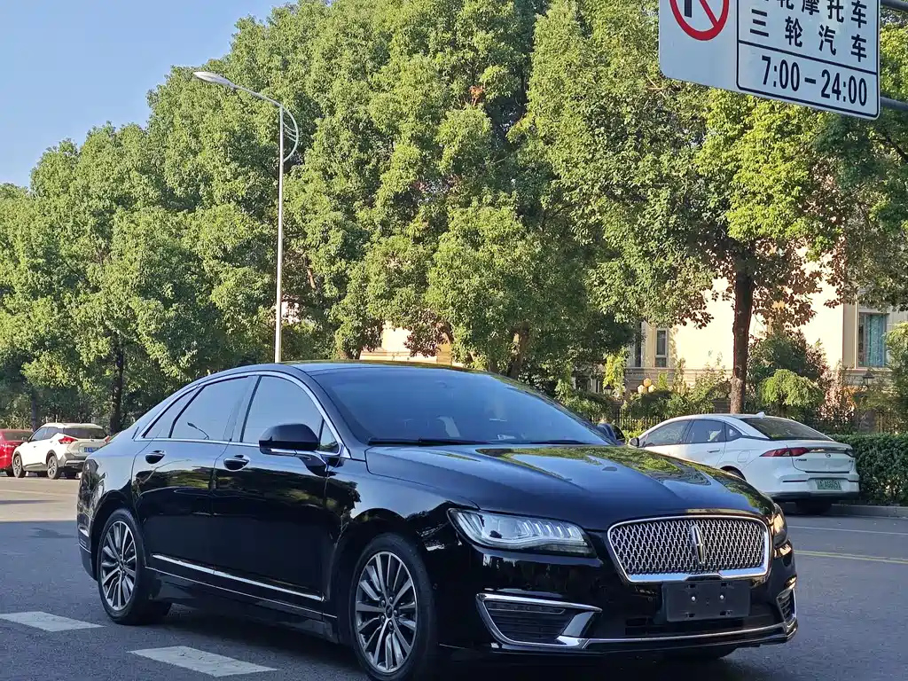 LINCOLN MKZ 2018