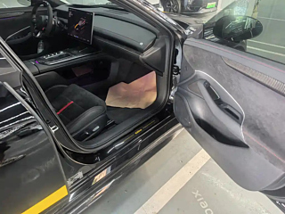 XIAOMI AUTO SU7 ULTRA  2025 YEAR ULTRA 2025