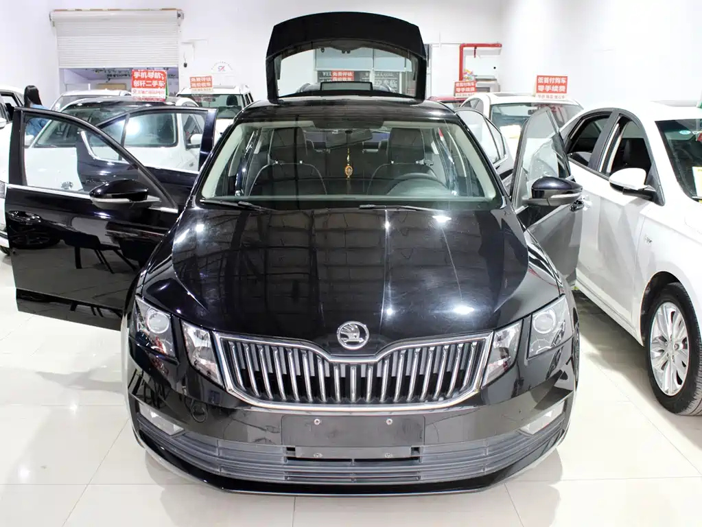 SKODA OCTAVIA 2019