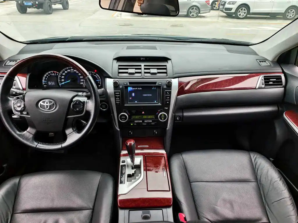 TOYOTA CAMRY 2012