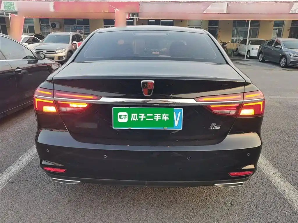 ROEWE I6 2019
