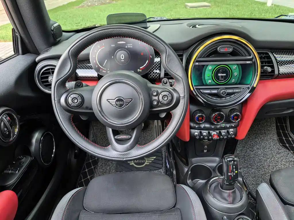 MINI JCW 2020