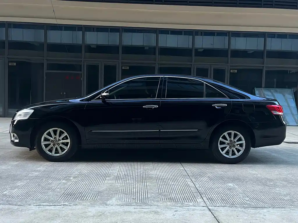 TOYOTA CAMRY 2011