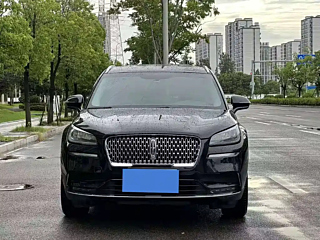 LINCOLN ADVENTURER 2020