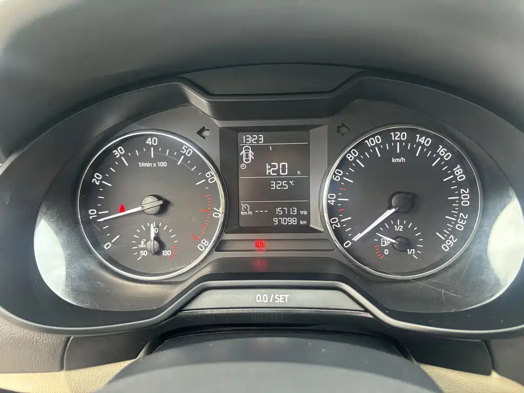 SKODA OCTAVIA 2015