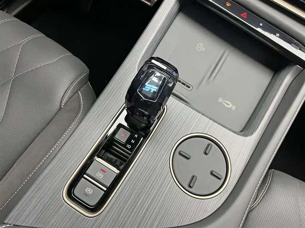 JETOUR SHANHAI L9 2025