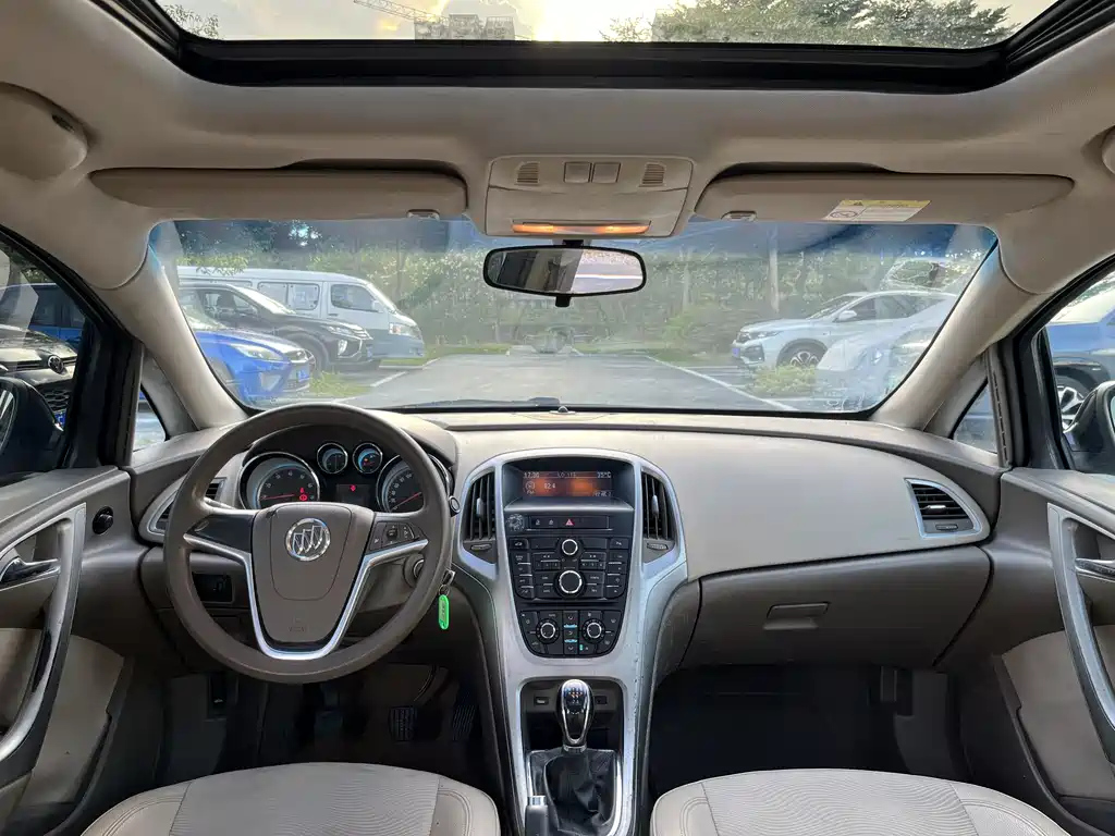 BUICK EXCELLE 2013