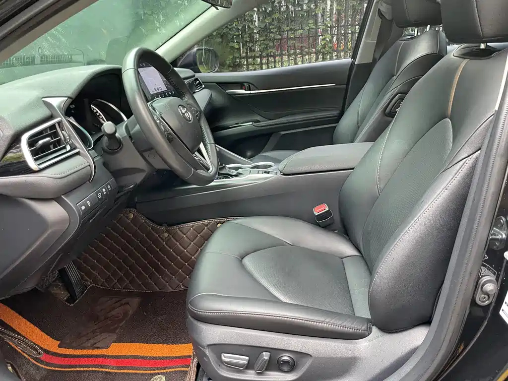 TOYOTA CAMRY 2023