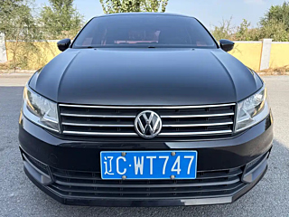 VOLKSWAGEN SANTANA 2017