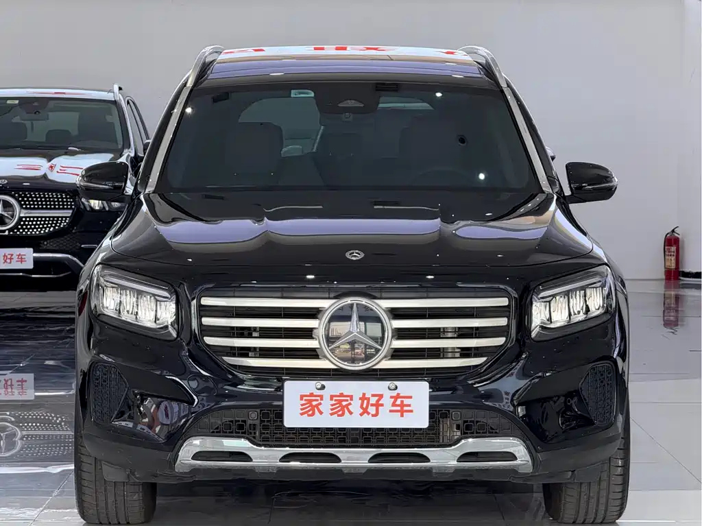 MERCEDES BENZ GLB 2024