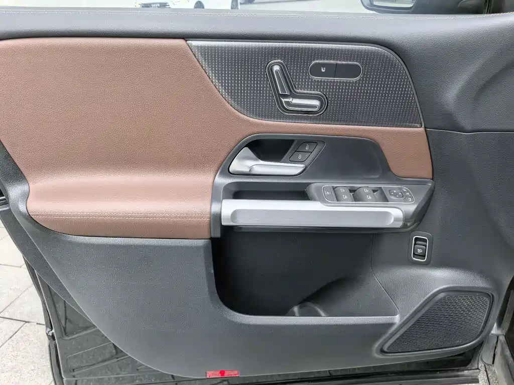 MERCEDES BENZ GLB 2022